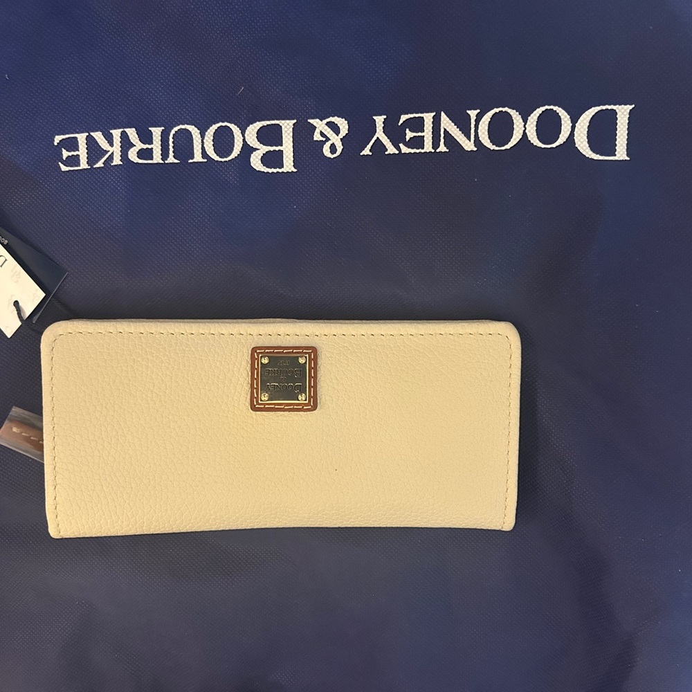 Dooney & Bourke Tan Leather Wallet